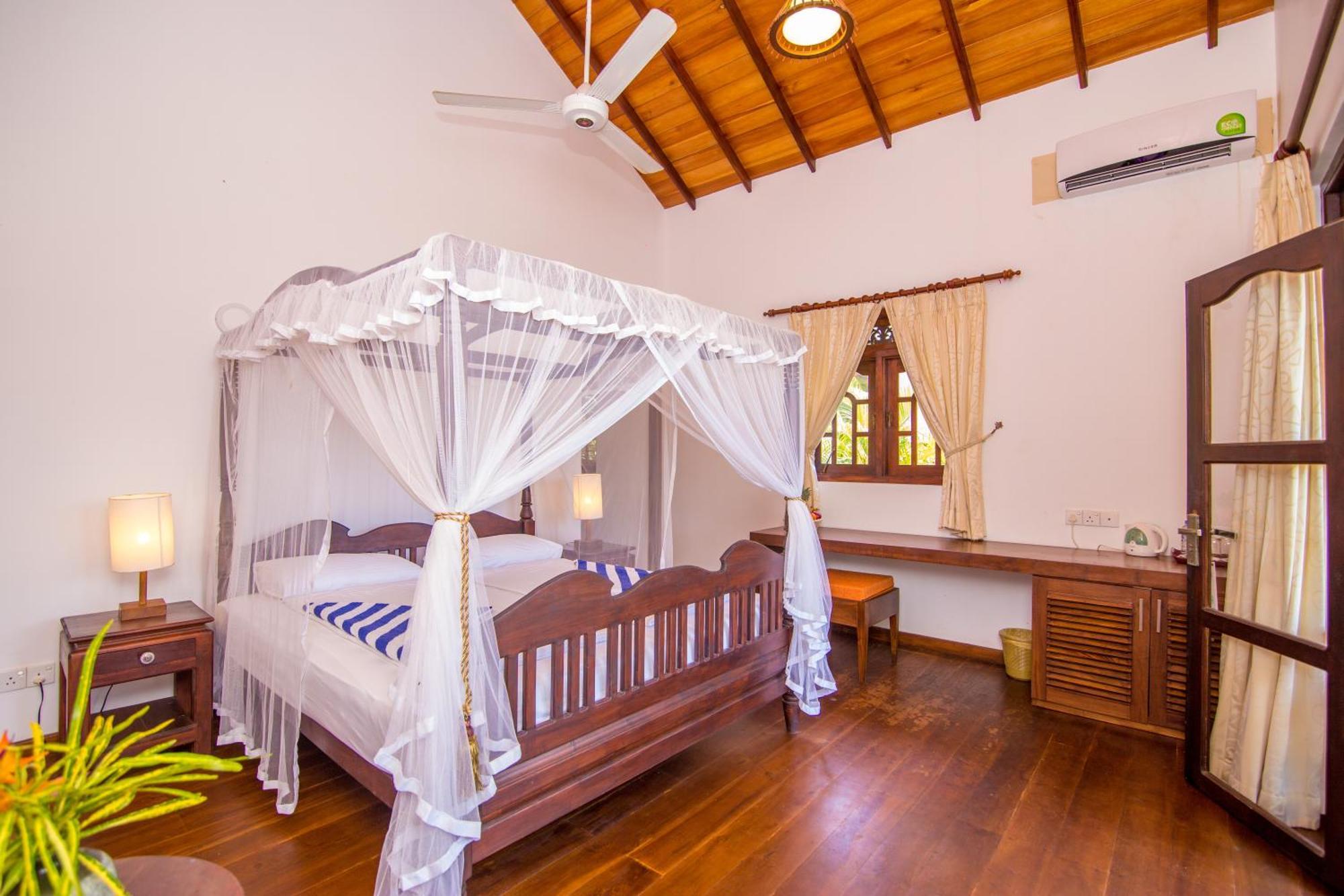Lanka Beach Boutique Bungalows & Grand Villa Tangalle Ngoại thất bức ảnh